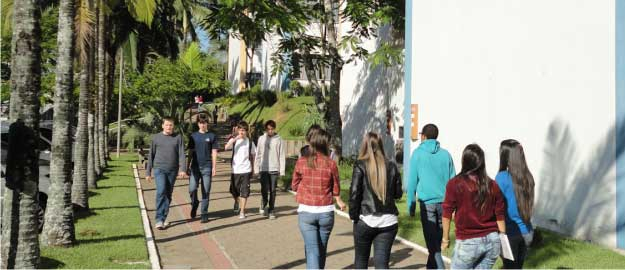 Estudantes organizam manifestação em Blumenau por investimentos na Educação