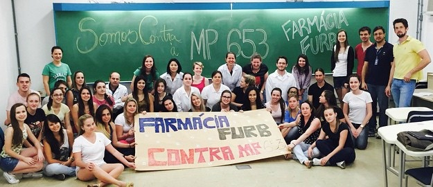 Estudantes de Farmácia se mobilizam contra MP 653/14