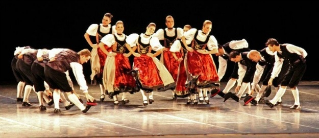 Grupo de Danças Alemãs da FURB seleciona novos integrantes